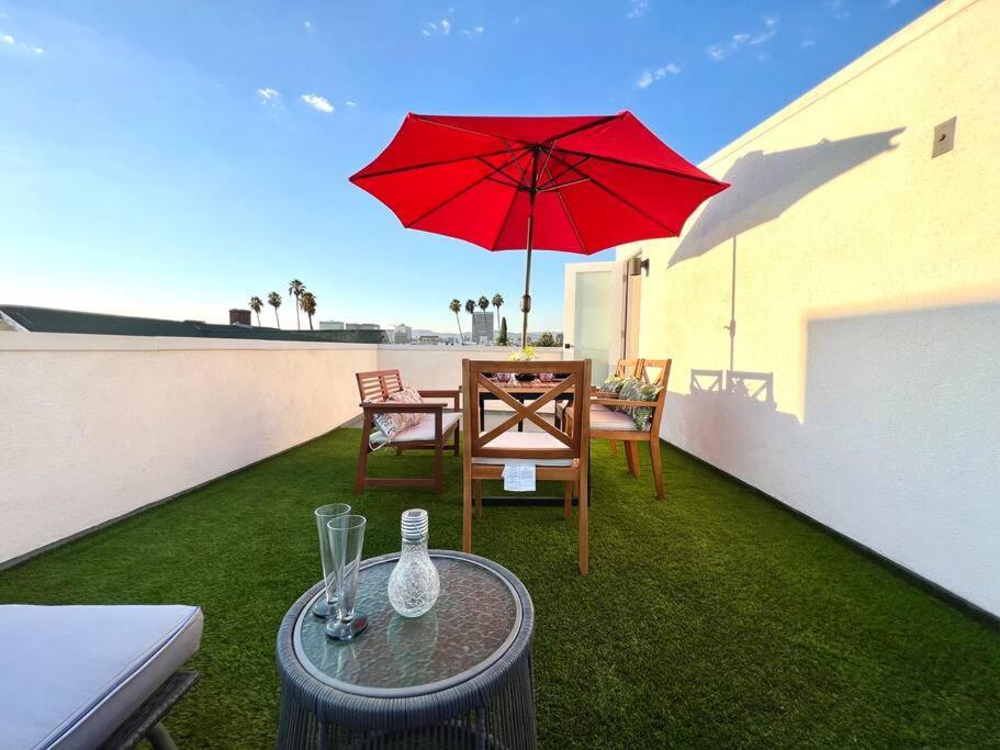 Luxury K-Town Dwelling With Private Rooftop Deck. Los Angeles Kültér fotó